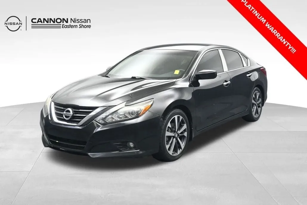 2017 Nissan Altima 2.5 SR photo 1