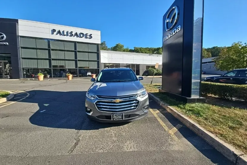 2019 Chevrolet Traverse High Country photo 1