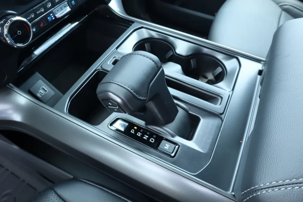 2025 Ford F-150 Lariat photo 1