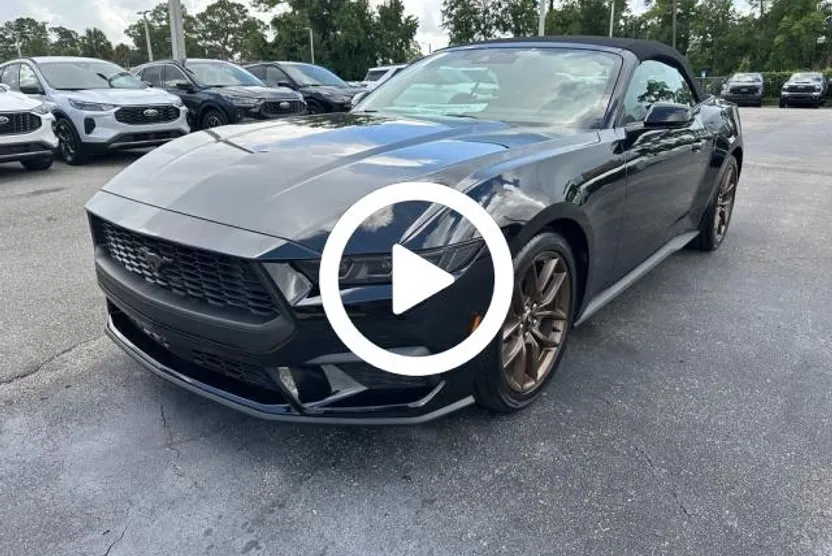 2025 Ford Mustang EcoBoost Premium photo 1