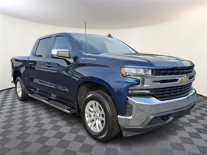 2022 Chevrolet Silverado 1500 LT photo 1