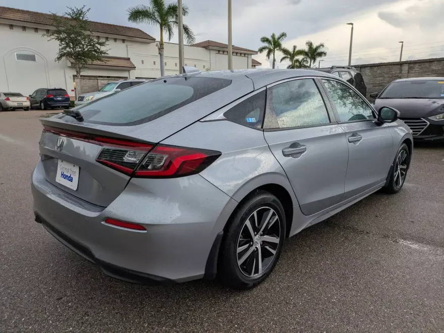 2023 Honda Civic Hatchback LX photo 1
