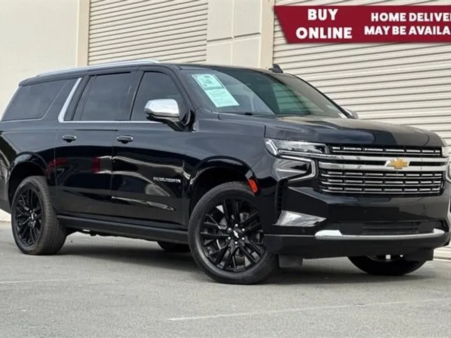 2024 Chevrolet Suburban Premier photo 1