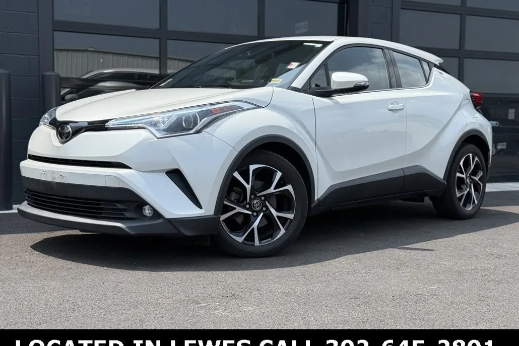 2019 Toyota C-HR XLE Limited photo 1