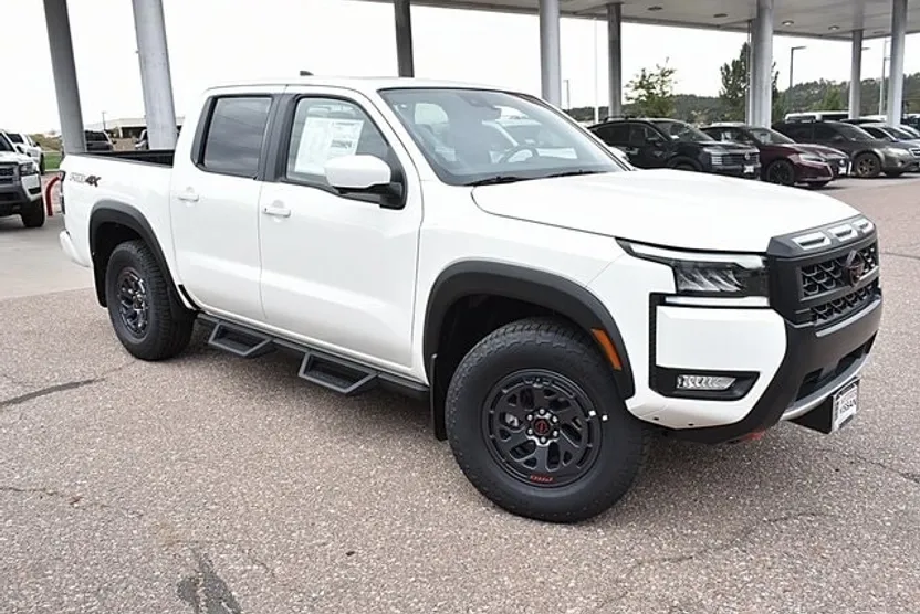 2026 Nissan Frontier PRO-4X photo 1