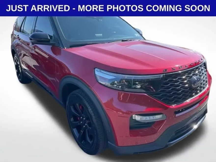 2022 Ford Explorer ST photo 1
