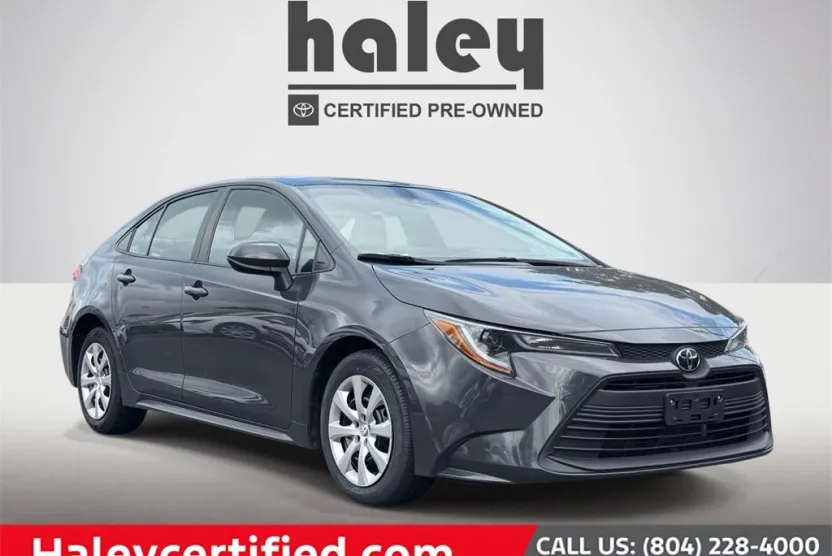 2024 Toyota Corolla LE photo 1