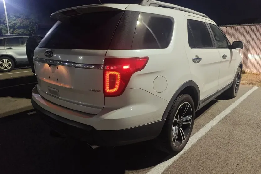 2011 Ford Explorer Limited photo 1