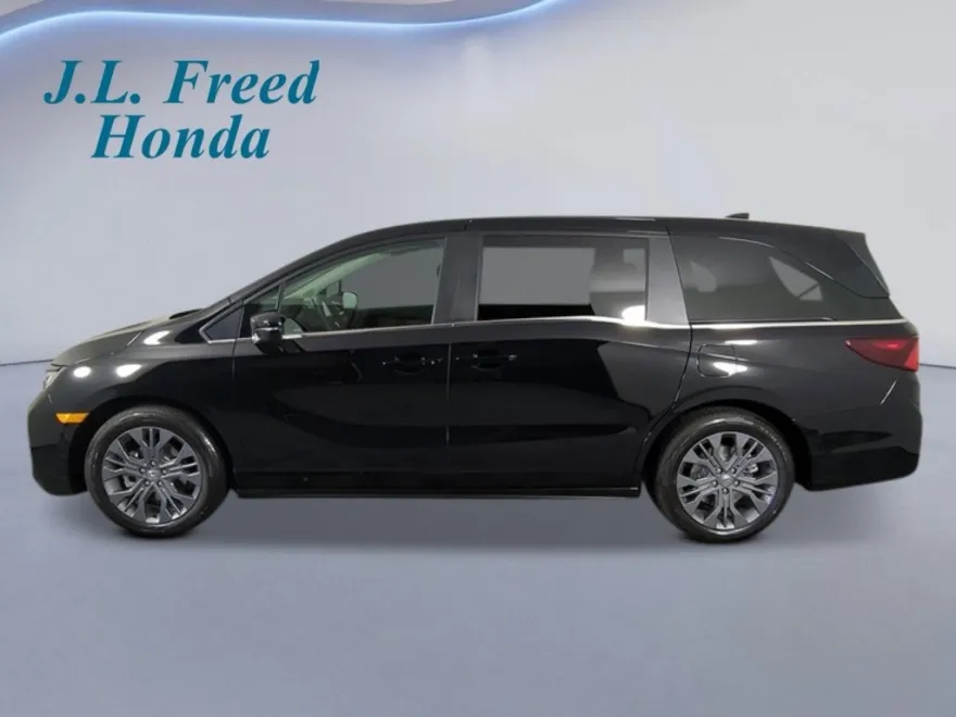 2026 Honda Odyssey Touring photo 1