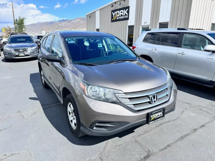 2013 Honda CR-V LX photo 1