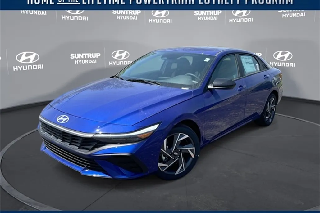 2025 Hyundai Elantra SEL Sport photo 1