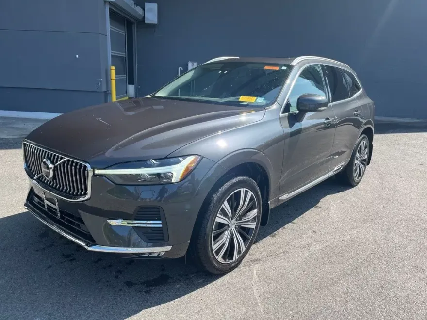 2022 Volvo XC60 Inscription photo 1