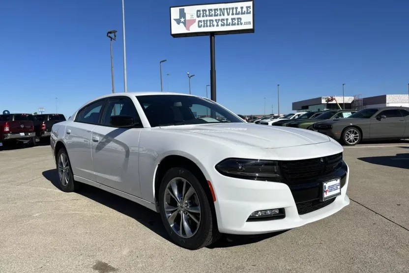 2023 Dodge Charger SXT AWD photo 1