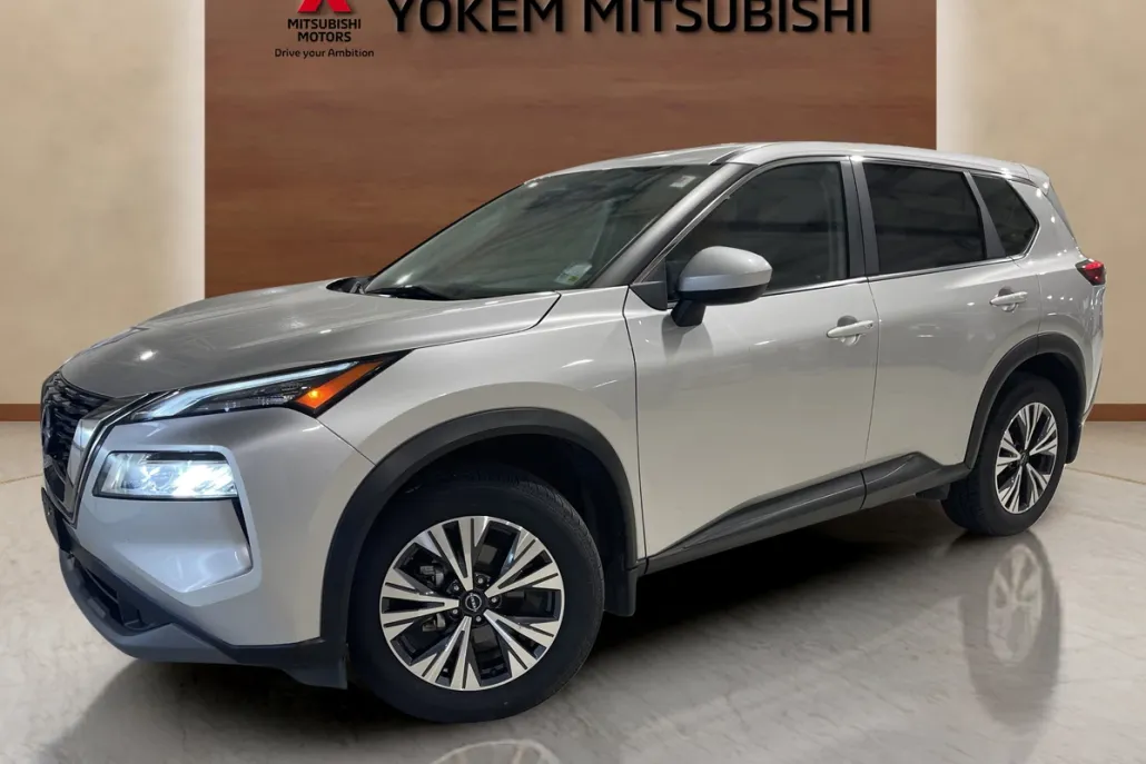 2023 Nissan Rogue SV photo 1