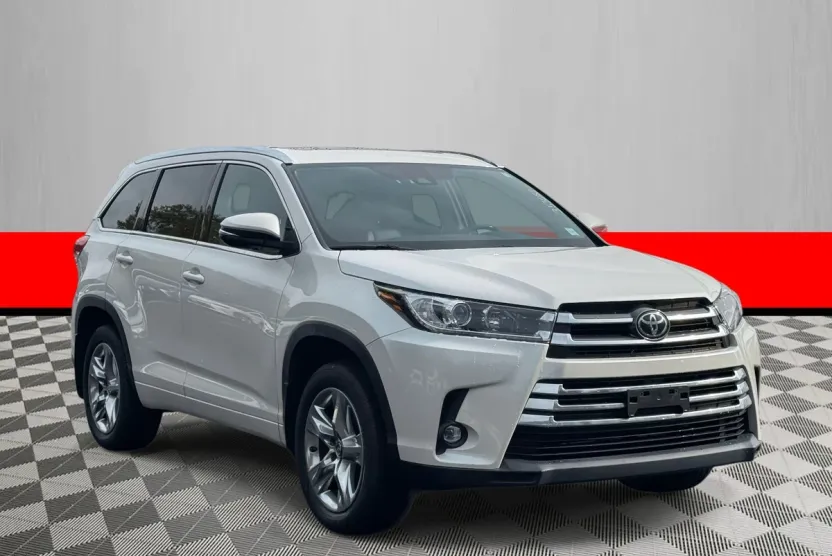 2019 Toyota Highlander Limited photo 1