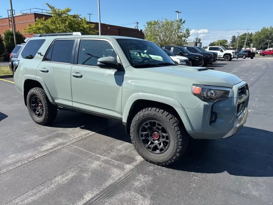 2022 Toyota 4Runner TRD Premium photo 1