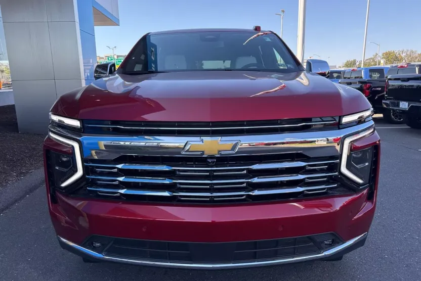 2025 Chevrolet Tahoe Premier photo 1