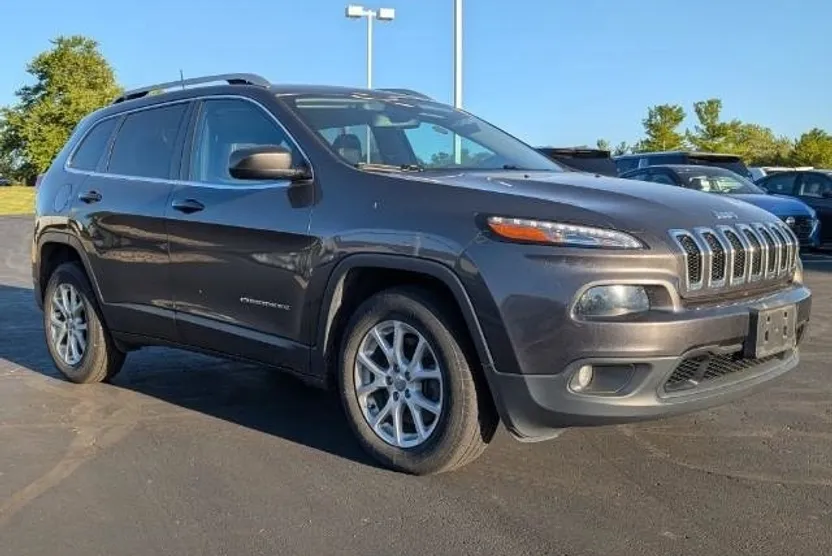 2018 Jeep Cherokee Latitude photo 1