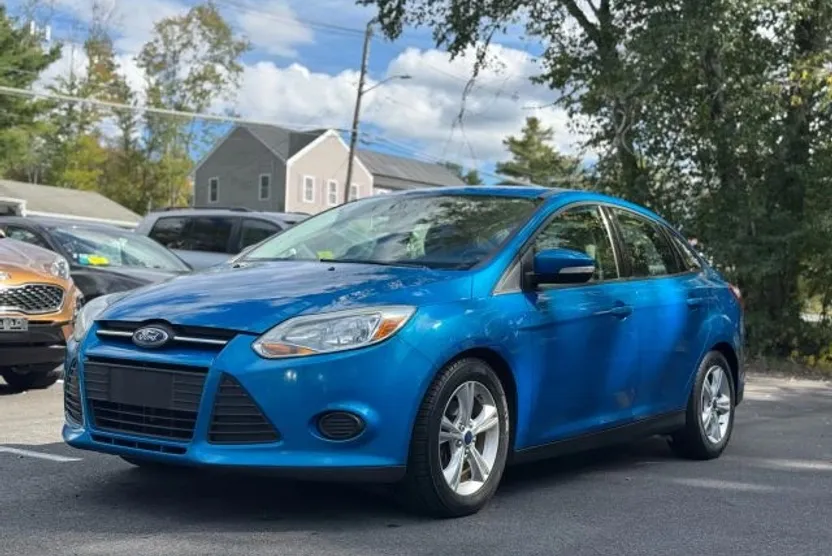 2014 Ford Focus Sedan photo 1
