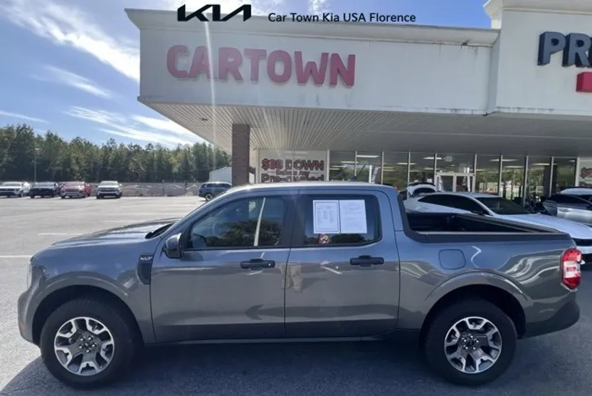 2024 Ford Maverick XLT photo 1