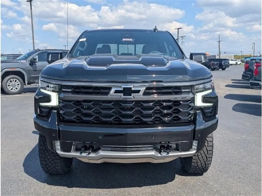 2026 Chevrolet Silverado 1500 ZR2 photo 1