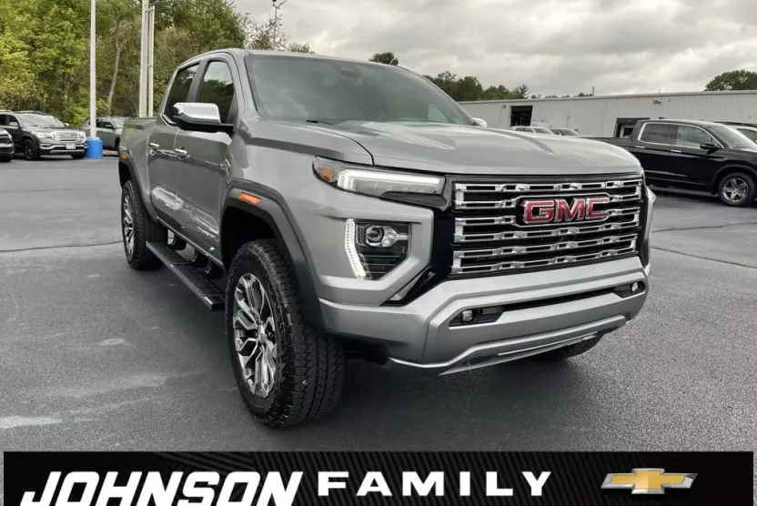 2023 Gmc Canyon Denali photo 1