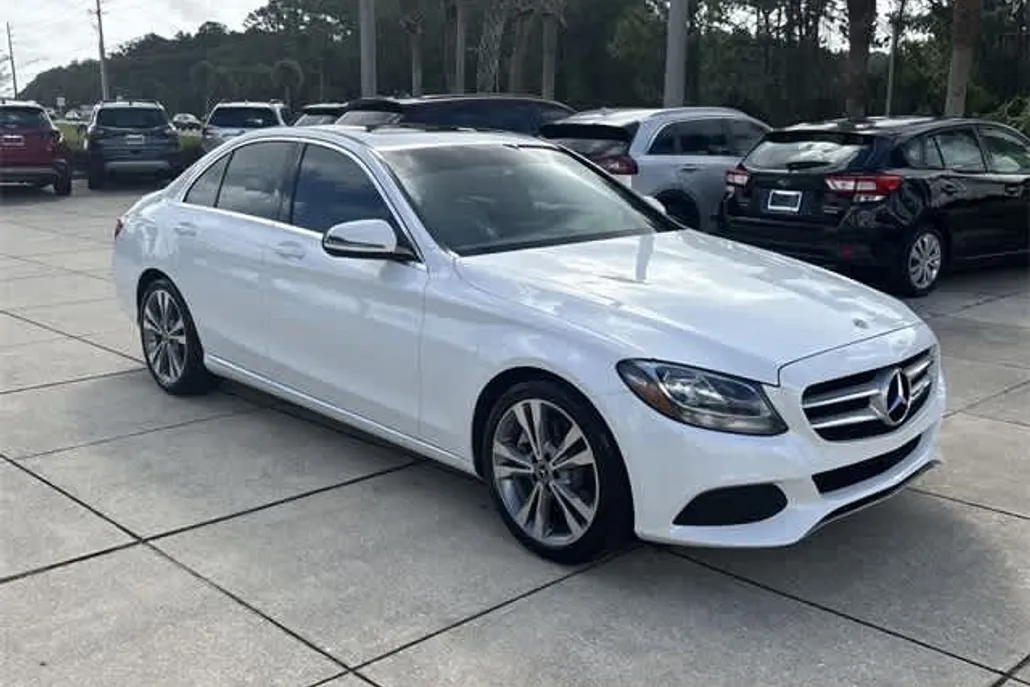 2018 Mercedes Benz C 300 photo 1