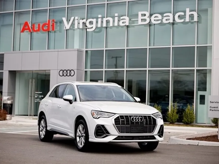 2025 Audi Q3 S line Premium Plus photo 1