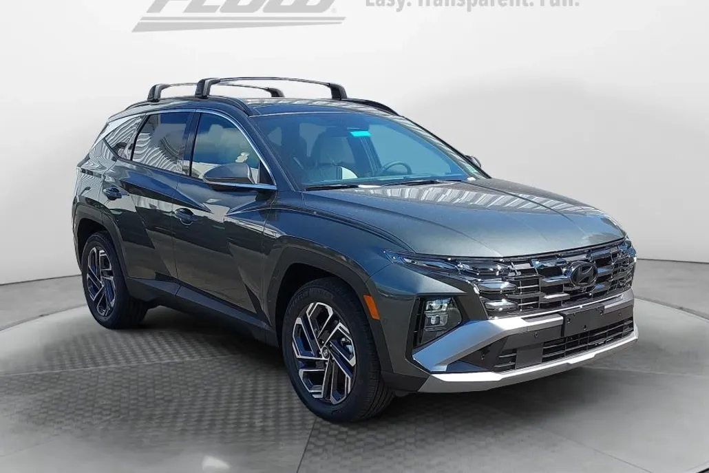 2025 Hyundai Tucson Hybrid Limited photo 1