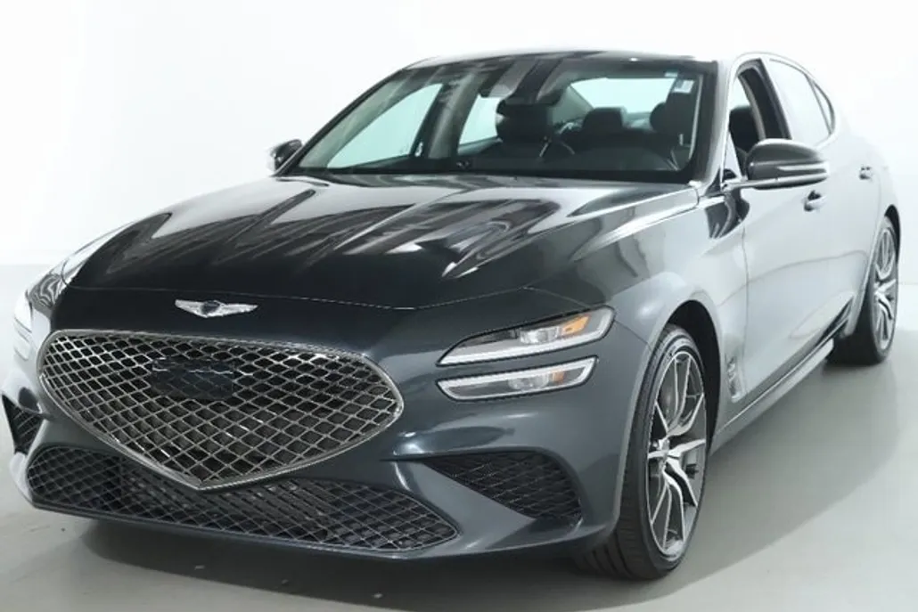 2023 Genesis G70 3.3T photo 1