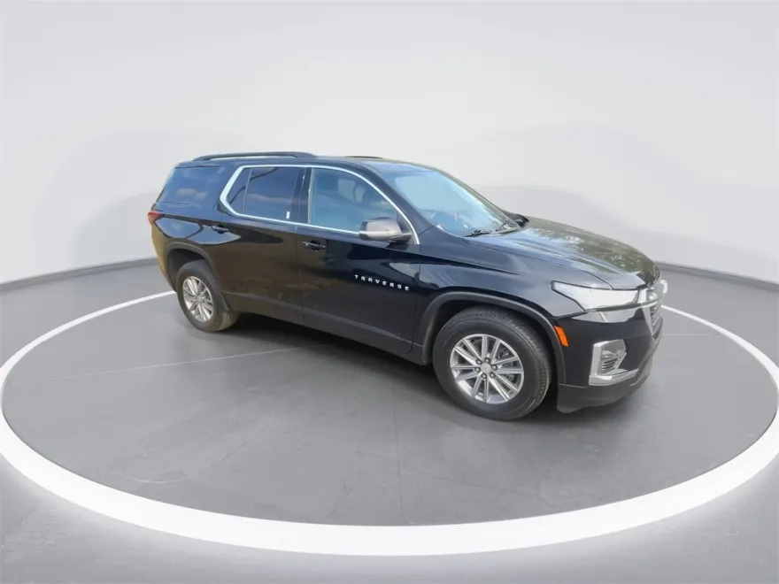 2022 Chevrolet Traverse photo 1