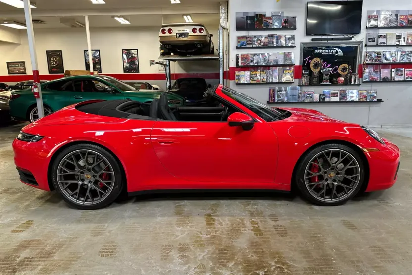 2021 Porsche 911 Cabriolet 4S 4 GTS photo 1