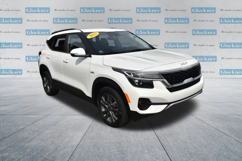 2023 Kia Seltos S photo 1