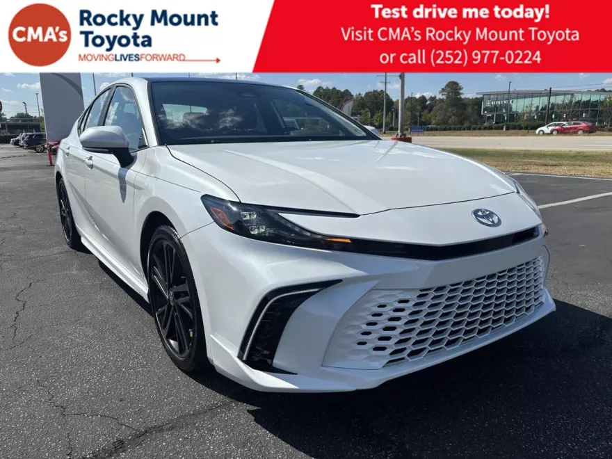2025 Toyota Camry XSE photo 1