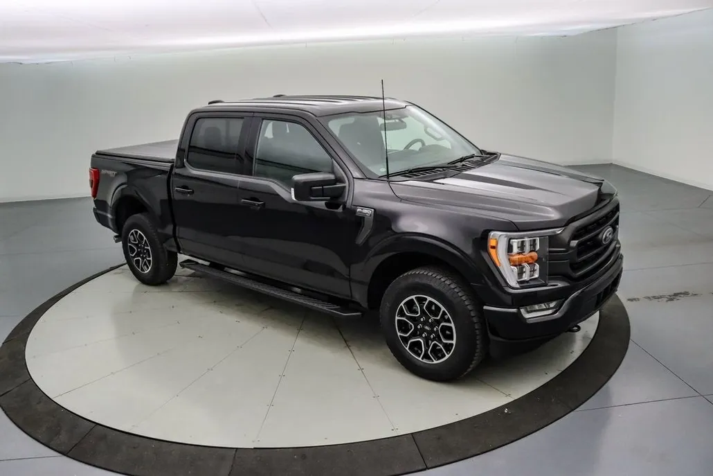 2022 Ford F-150 XLT photo 1