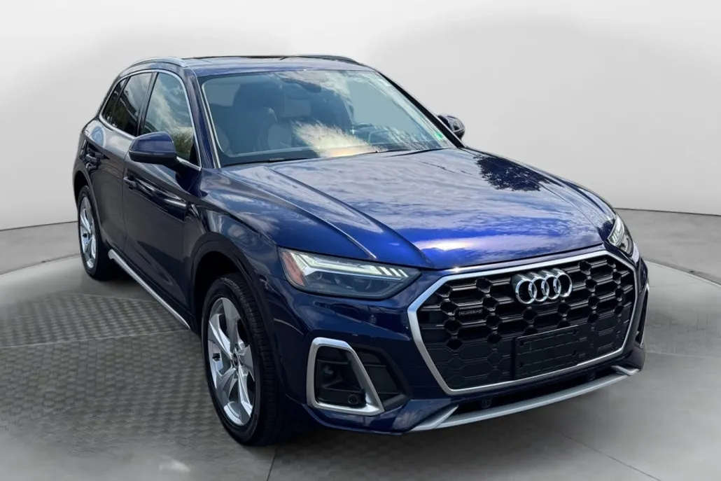 2022 Audi Q5 Prestige 45 TFSI S line Premium photo 1