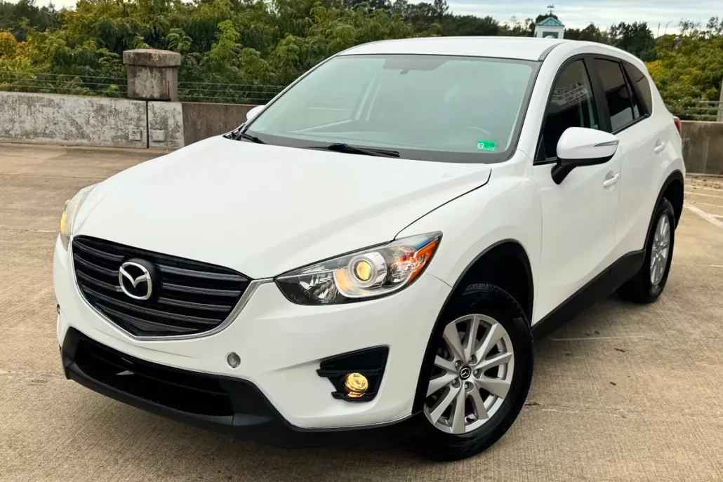 2016 Mazda CX-5 Touring photo 1