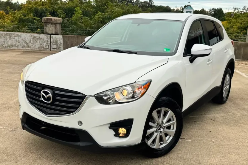 2016 Mazda CX-5 Touring photo 1
