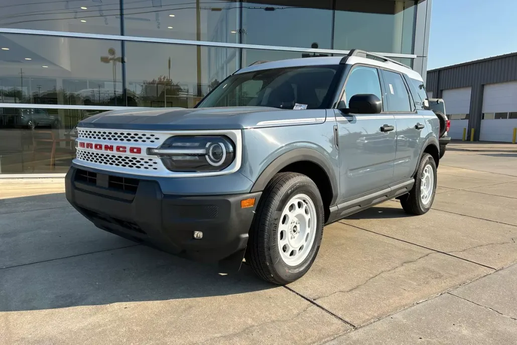 2025 Ford Bronco Sport Heritage photo 1