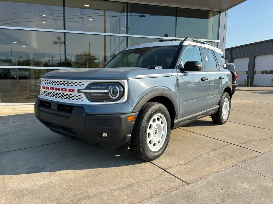 2025 Ford Bronco Sport Heritage photo 1