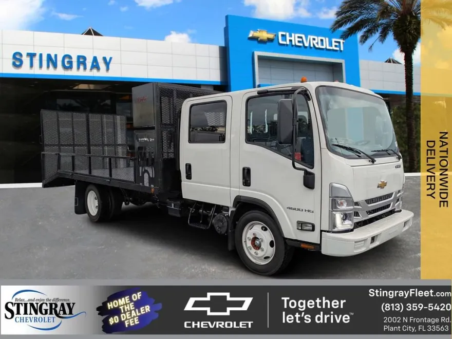 2025 Chevrolet Silverado 4500HD photo 1