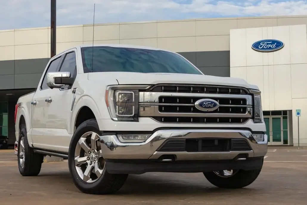 2021 Ford F-150 Lariat FX4 photo 1