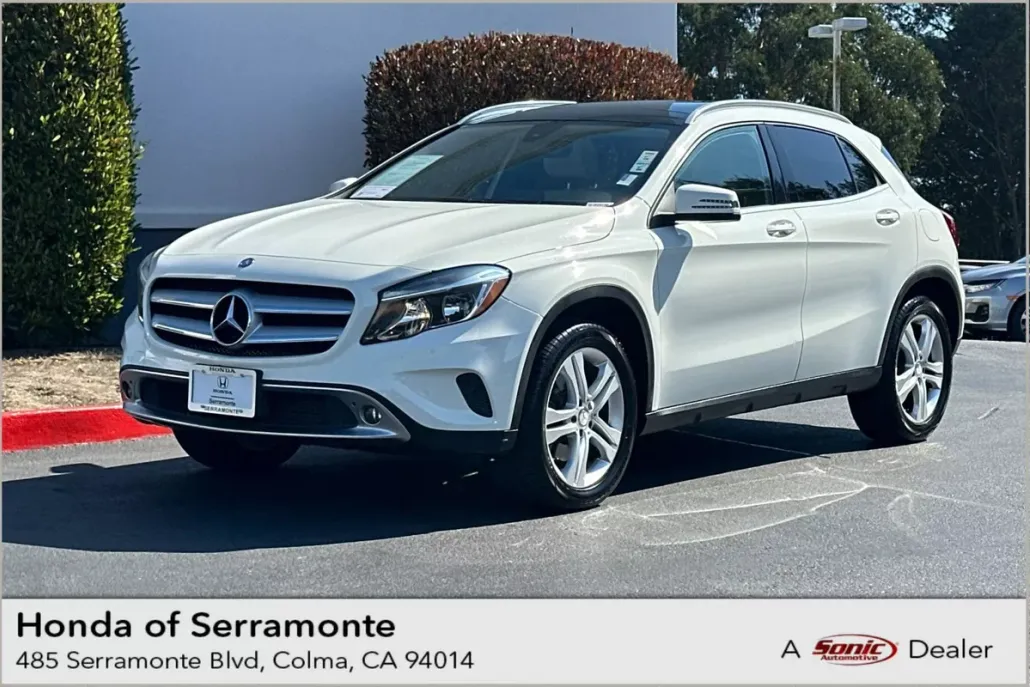 2016 Mercedes Benz GLA 250 photo 1
