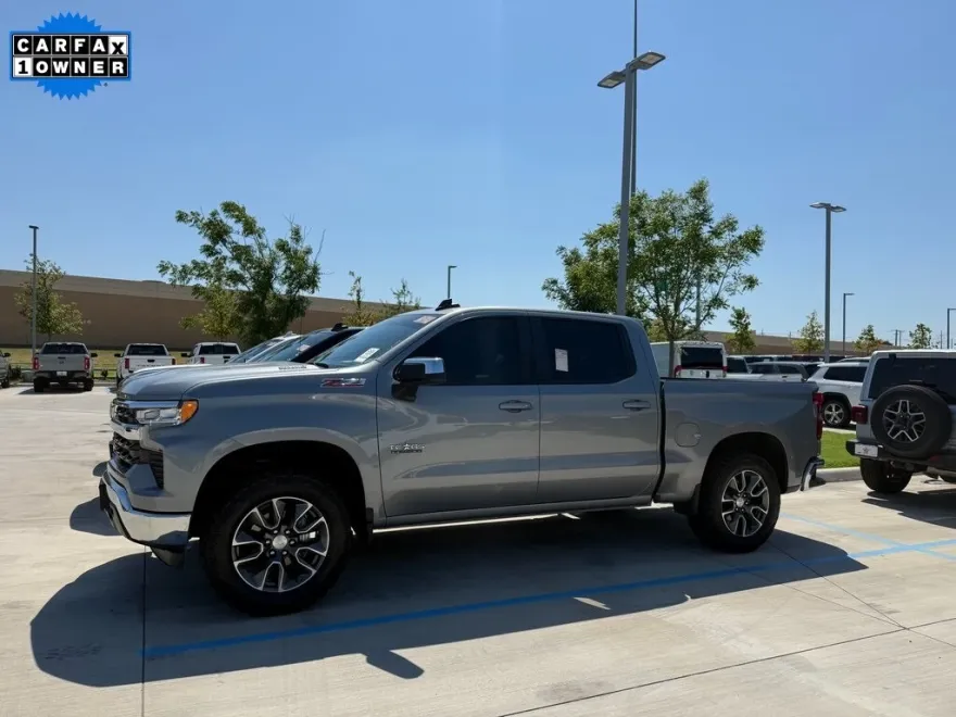 2023 Chevrolet Silverado 1500 LT Texas Edition photo 1