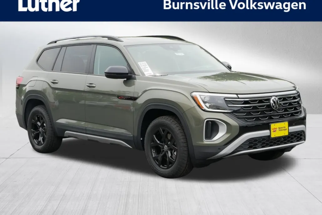 2025 Volkswagen Atlas Peak Edition SE photo 1