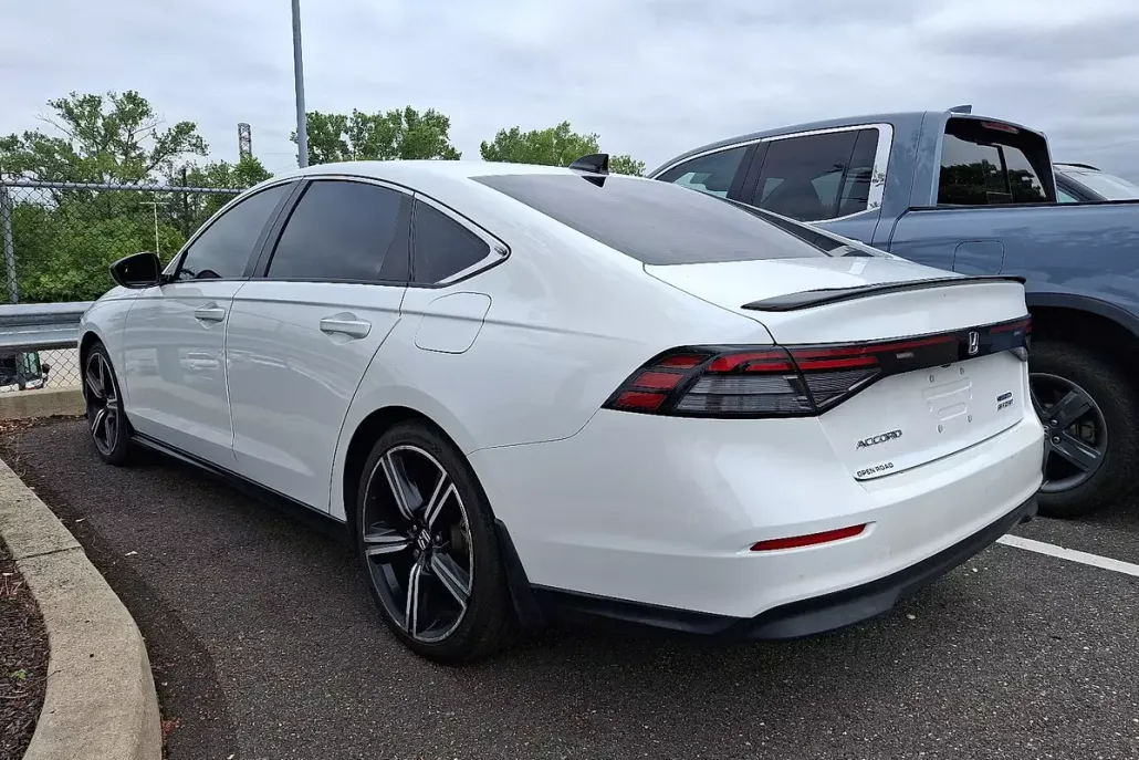 2024 Honda Accord Hybrid Sport photo 1