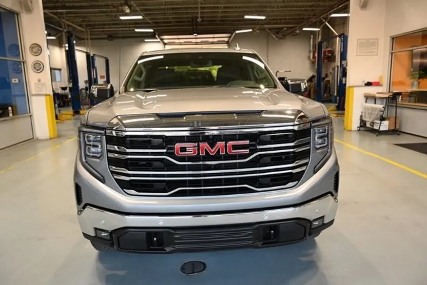 2026 Gmc Sierra 1500 SLT photo 1