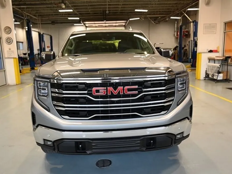 2026 Gmc Sierra 1500 SLT photo 1