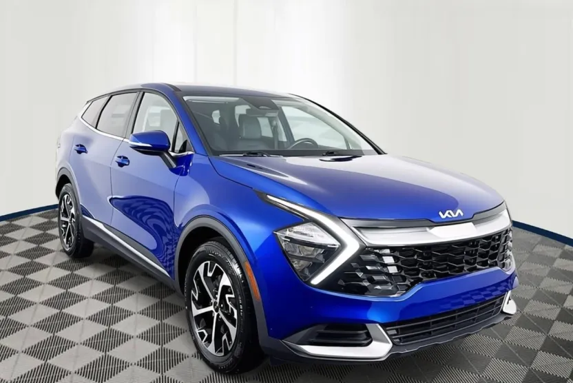 2023 Kia Sportage EX photo 1
