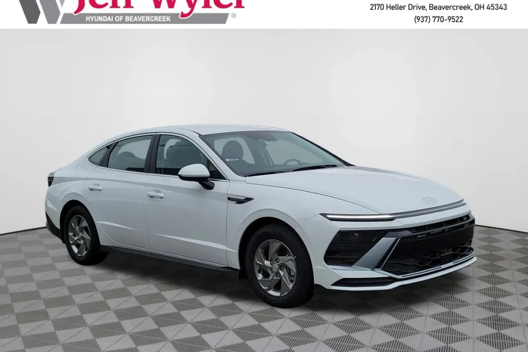 2025 Hyundai Sonata SE photo 1